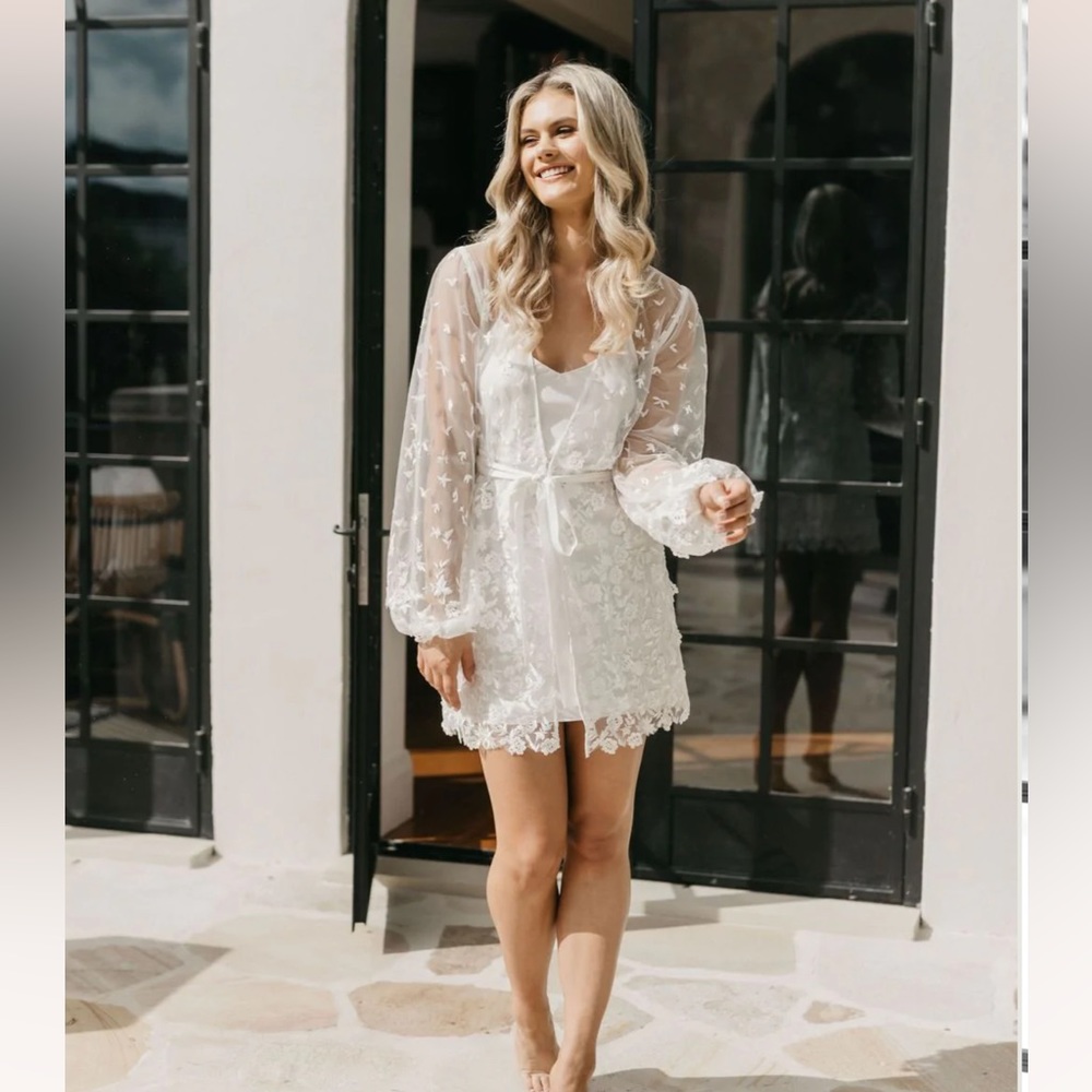 LeRose Bridal getting ready robe